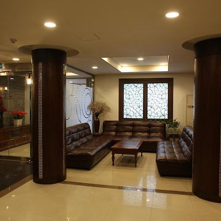 מלון Hill House Seoul Myeongdong מראה חיצוני תמונה