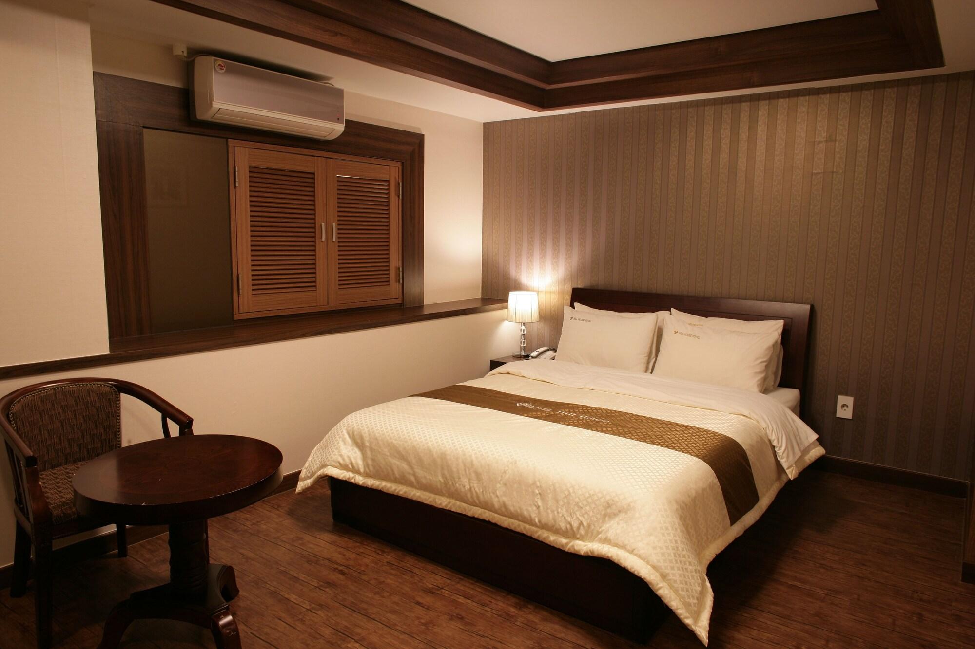 מלון Hill House Seoul Myeongdong מראה חיצוני תמונה
