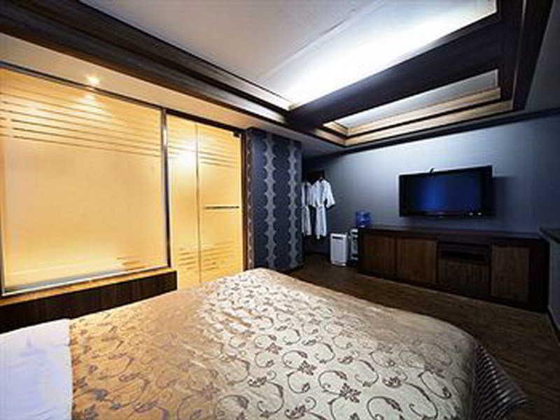 מלון Hill House Seoul Myeongdong מראה חיצוני תמונה